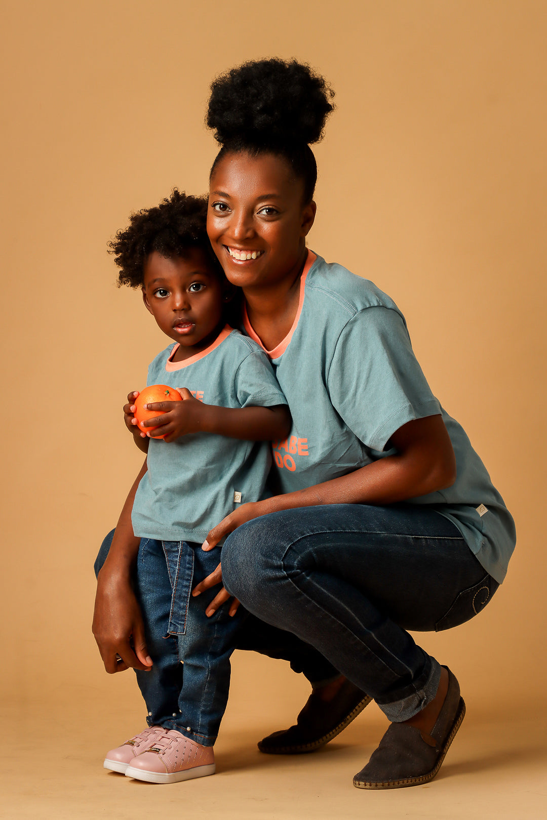 Camiseta Infantil Verde "pergunte para minha mãe"
