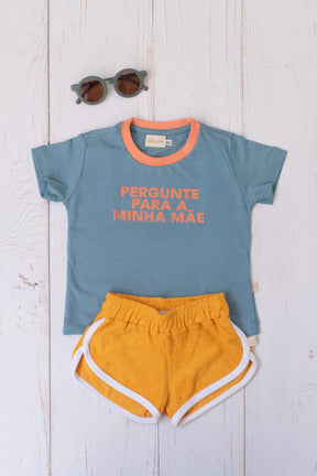 Camiseta Infantil Verde "pergunte para minha mãe"