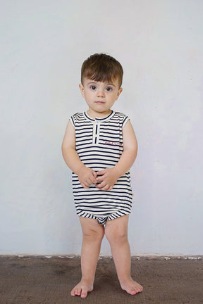 Macaquinho Bebê Segunda Chance Listrado Preto Petit Amour