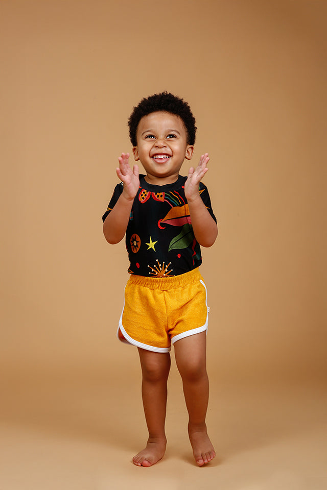 Short Bebê Atoalhado Mostarda