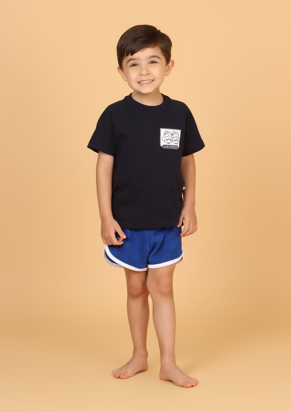 Camiseta Infantil Azul Marinho "Clube da Bisnaguinha" Camiseta Studio Pipoca